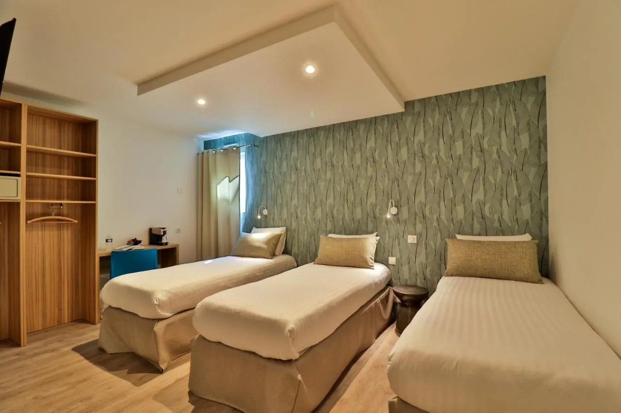 Hotel Du Pin Nice Port 3*,