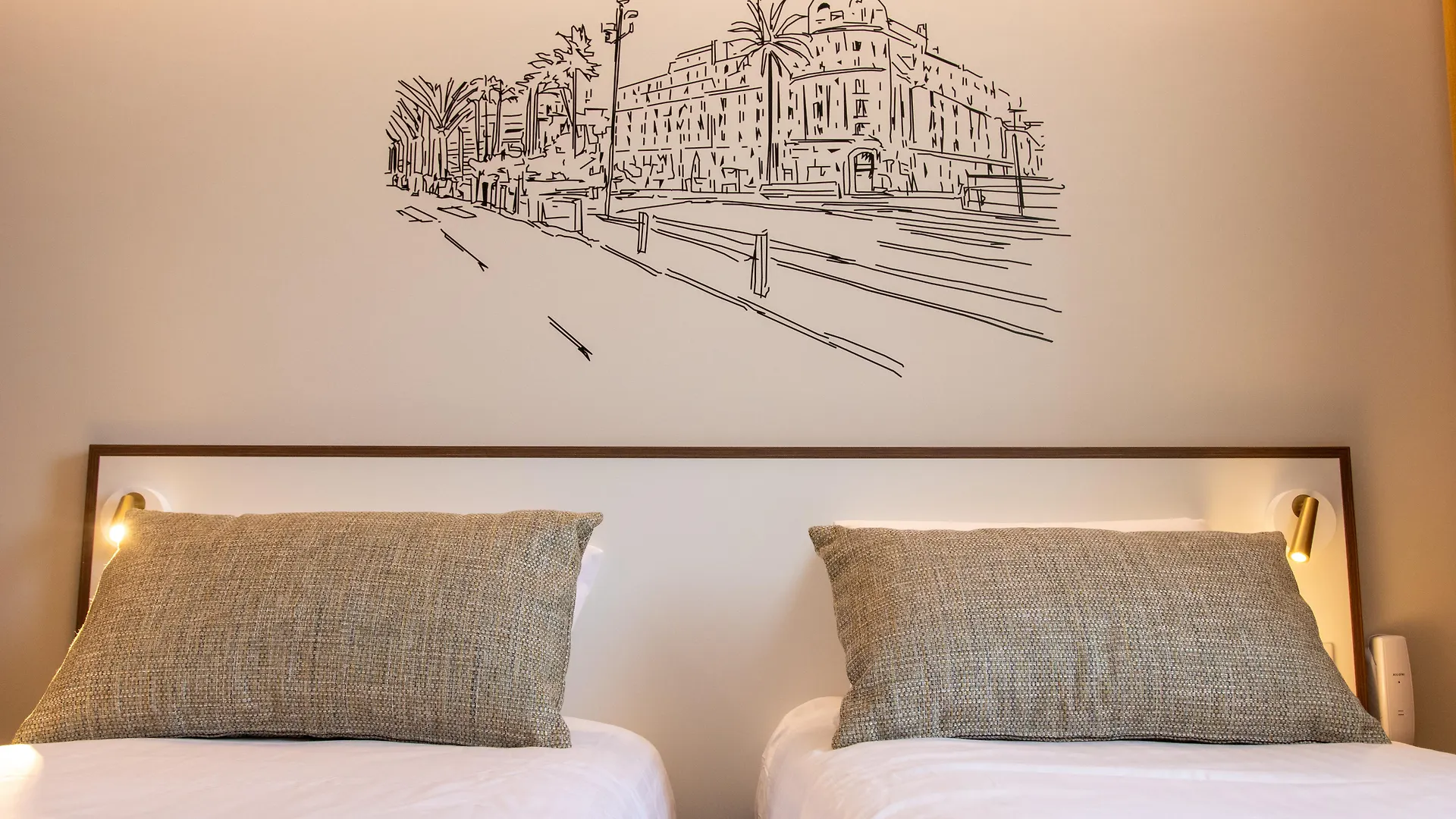 Hotel Du Pin Nice Port France