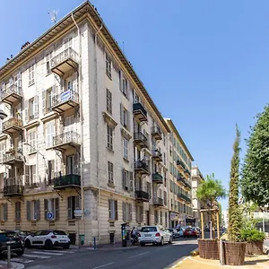 Apartment On Dante Street Next To The Sea